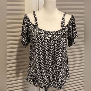 H&M Off the Shoulder Top Size M